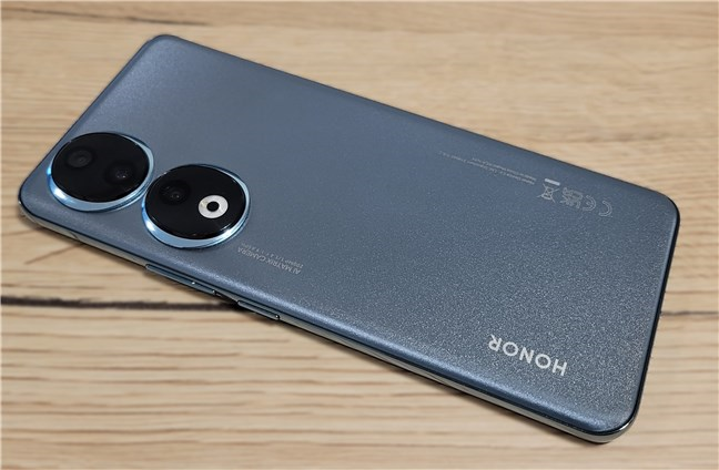 The back of the HONOR 90