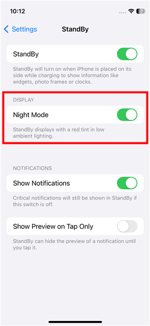 Night Mode makes StandBy red in iOS 17