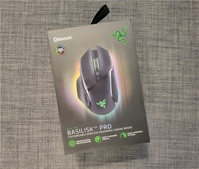 The box of the Razer Basilisk V3 Pro