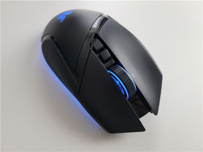 The Razer Basilisk V3 Pro has excellent grip