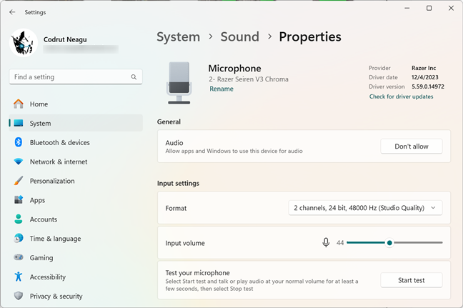 Razer Seiren V3 Chroma Properties in Windows 11