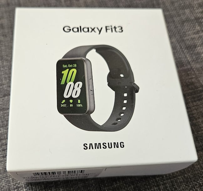 The packaging for Samsung Galaxy Fit3