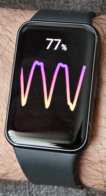 Samsung Galaxy Fit3 measuring my pulse