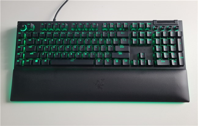 You need a spacious desk for the Razer BlackWidow V4 Pro