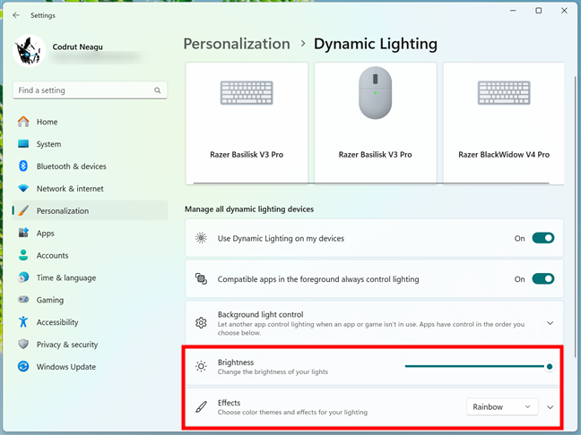Customize the brightness and choose a lighting effect