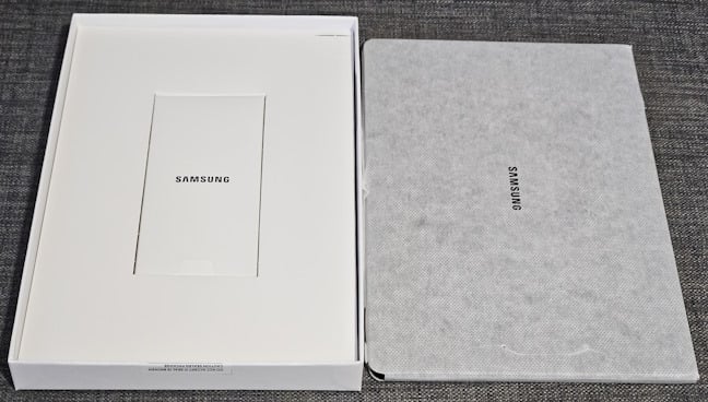 Unboxing the Samsung Galaxy Tab A9+