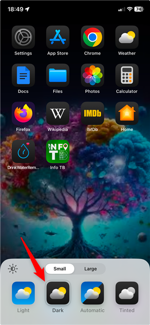 How to make app icons use Dark Mode on an iPhone