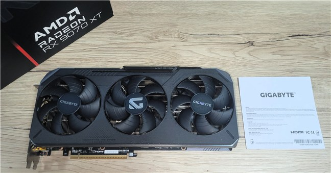There's nothing bundled with the GPU