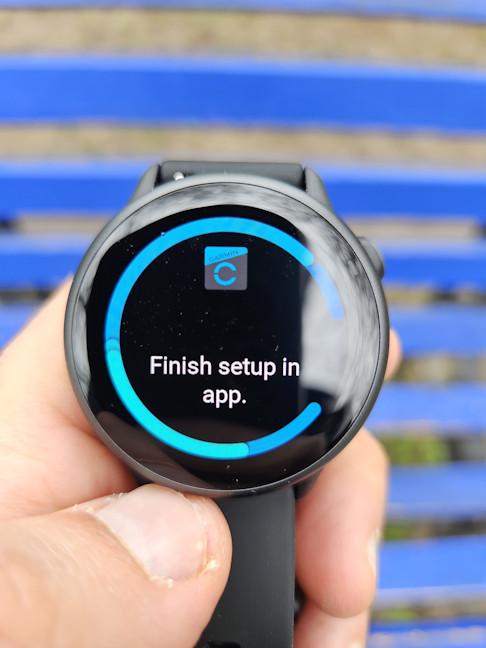 Setting up the Garmin vivoactive 6 is done using the Connect app