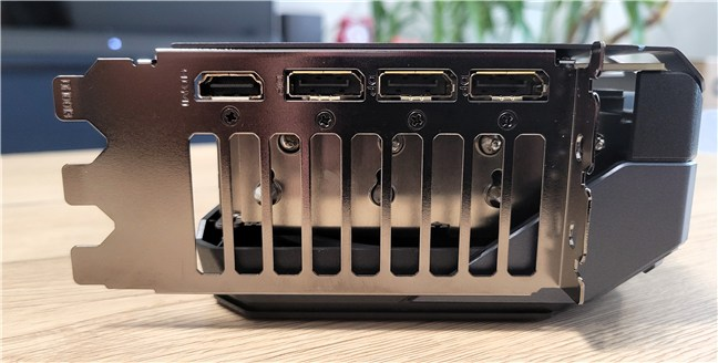 There are three DisplayPort 2.1b and one HDMI 2.1b on the card