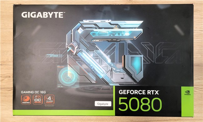 The neat packaging features a cyber-looking Gigabyte logo