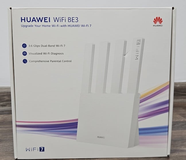 HUAWEI WiFi BE3 comes in a small white cardboard box