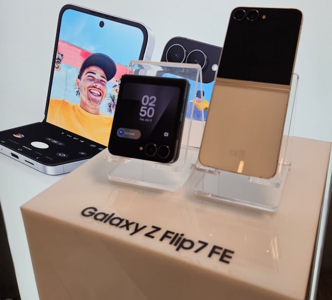 Samsung Galaxy Z Flip7 FE