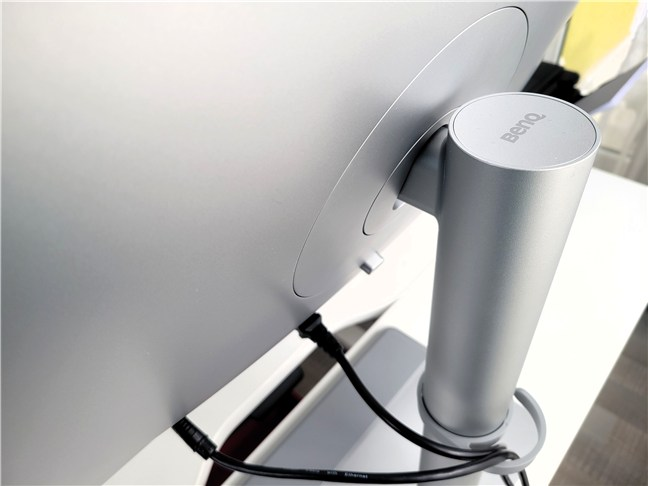 It can swivel, tilt, and pivot