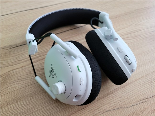The Razer BlackShark V3 Pro looks like it's made for pilots