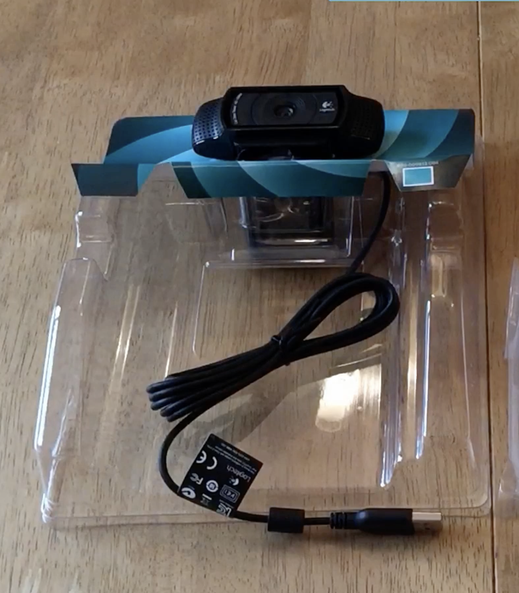 photo of c920 webcam with USB cable