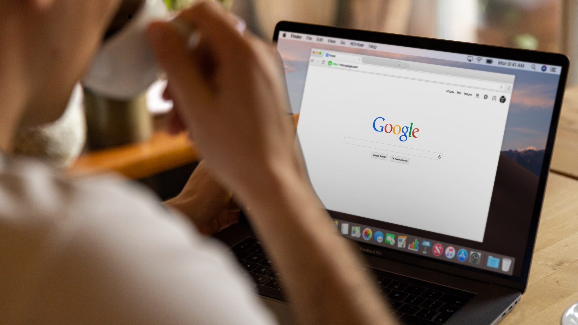 a man using google chrome