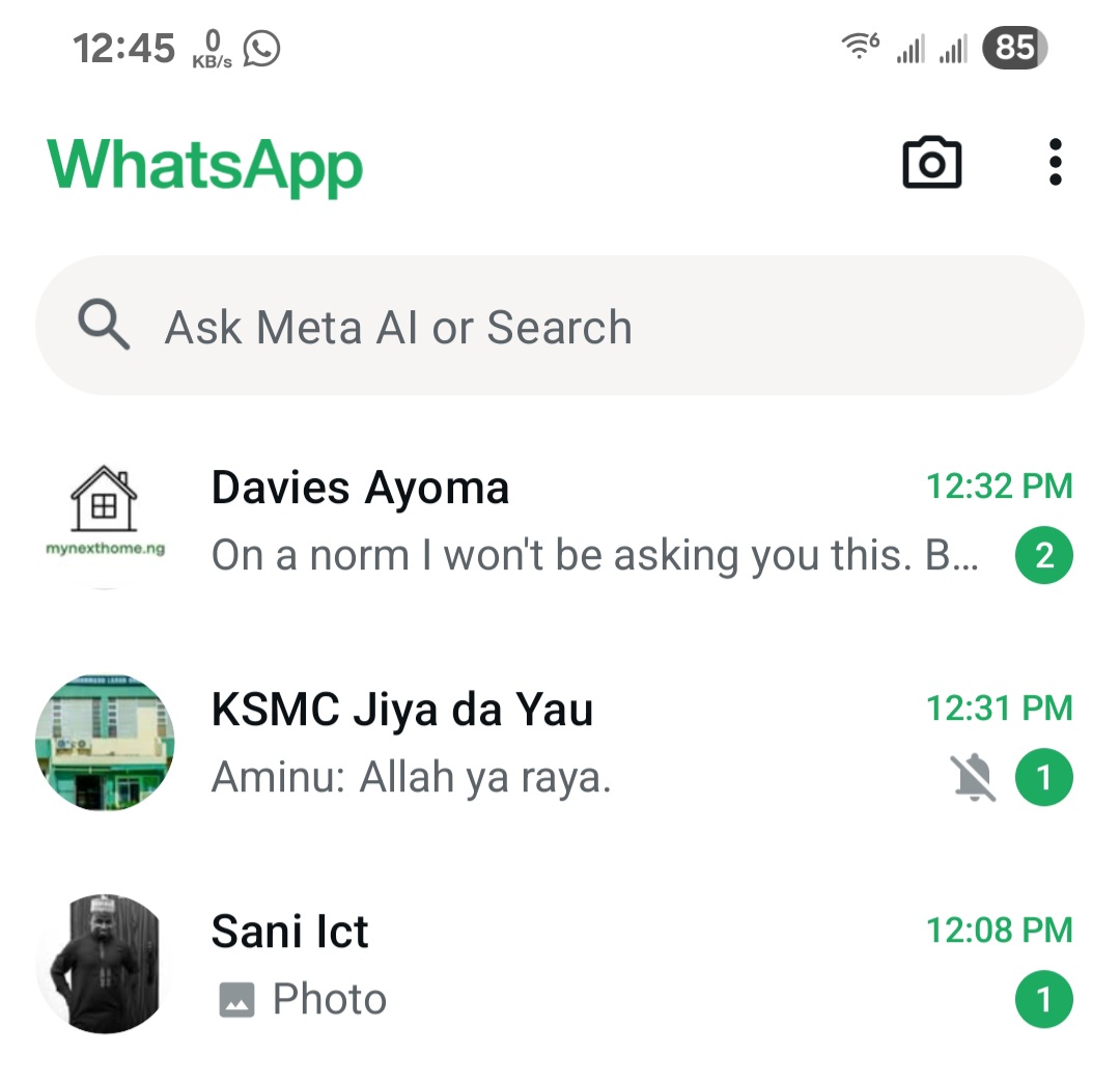 WhatsApp chats with different contacts