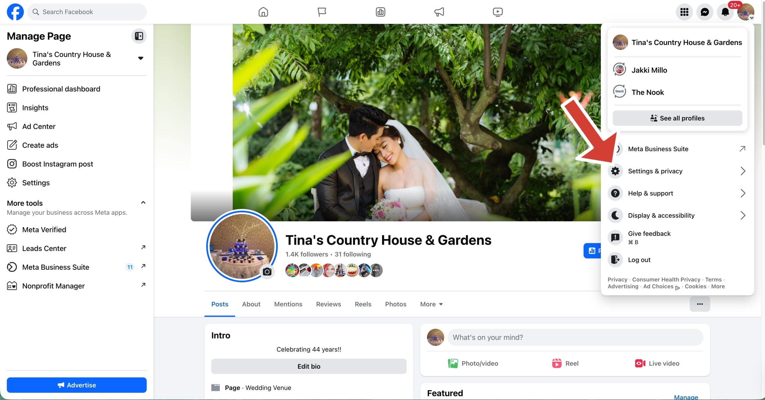 Facebook profile settings screen showing name editing options
