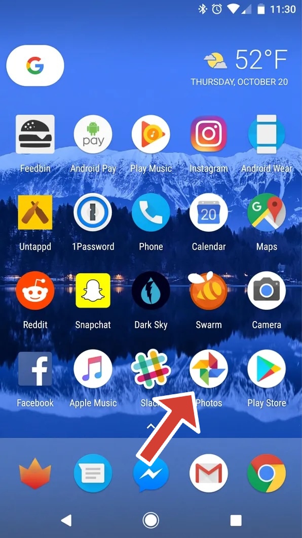 android home screen with many apps