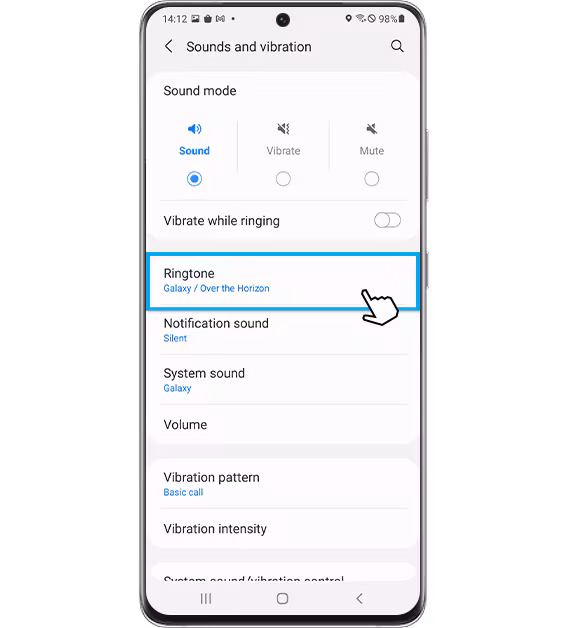 Image showing the ringtone selection screen with built-in tones on a Samsung device.