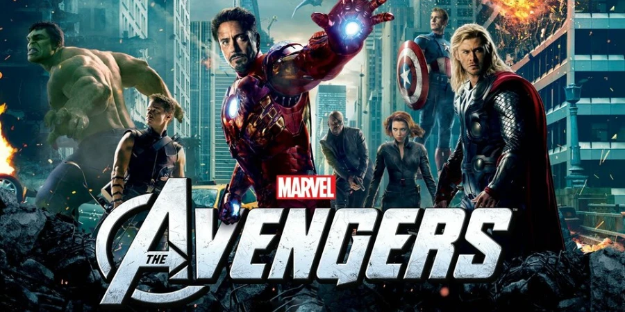 Thor fighting alongside the Avengers in New York
