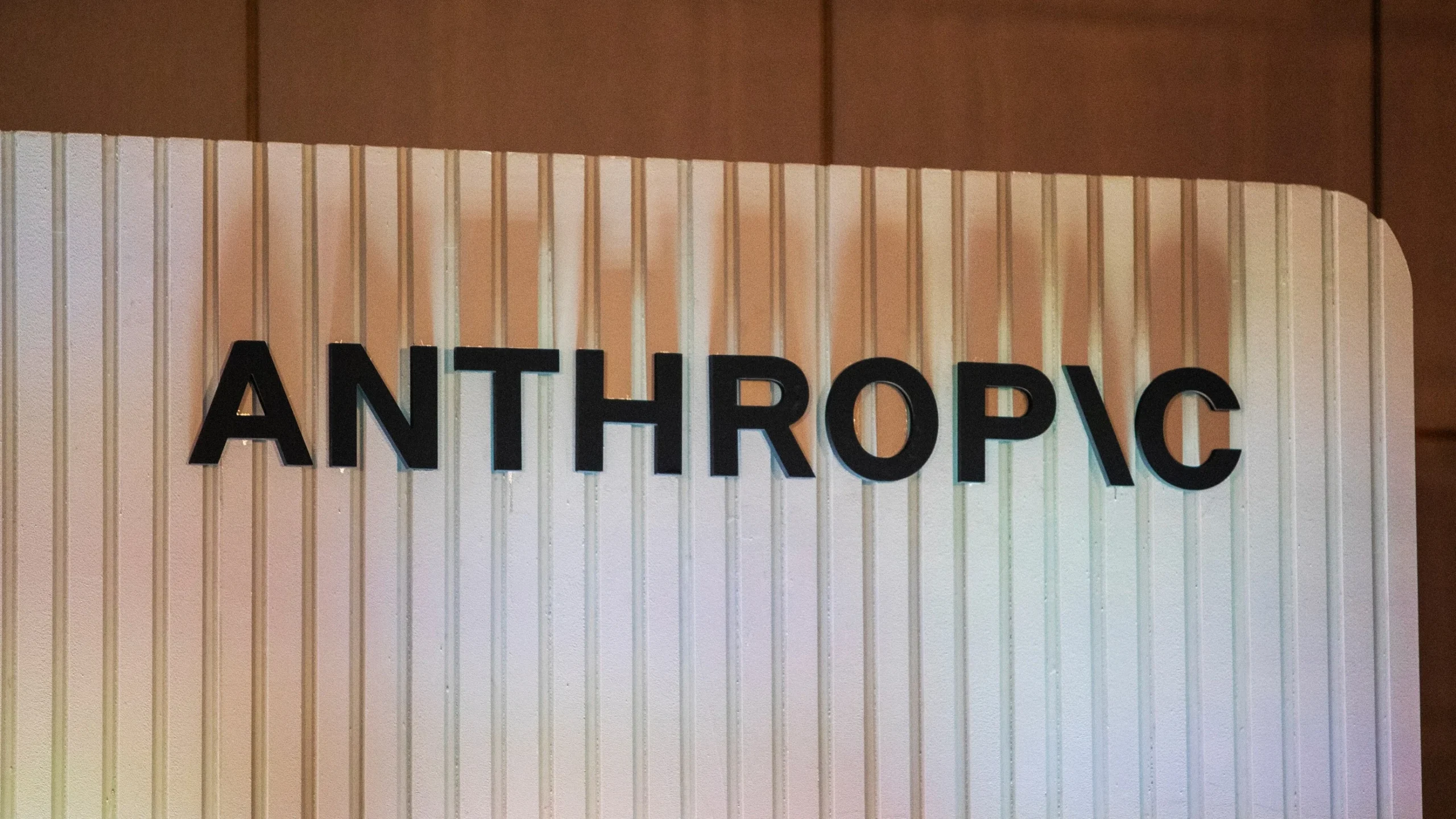 Anthropic’s Samsung comment sparks AI chip speculation, but the evidence is still thin