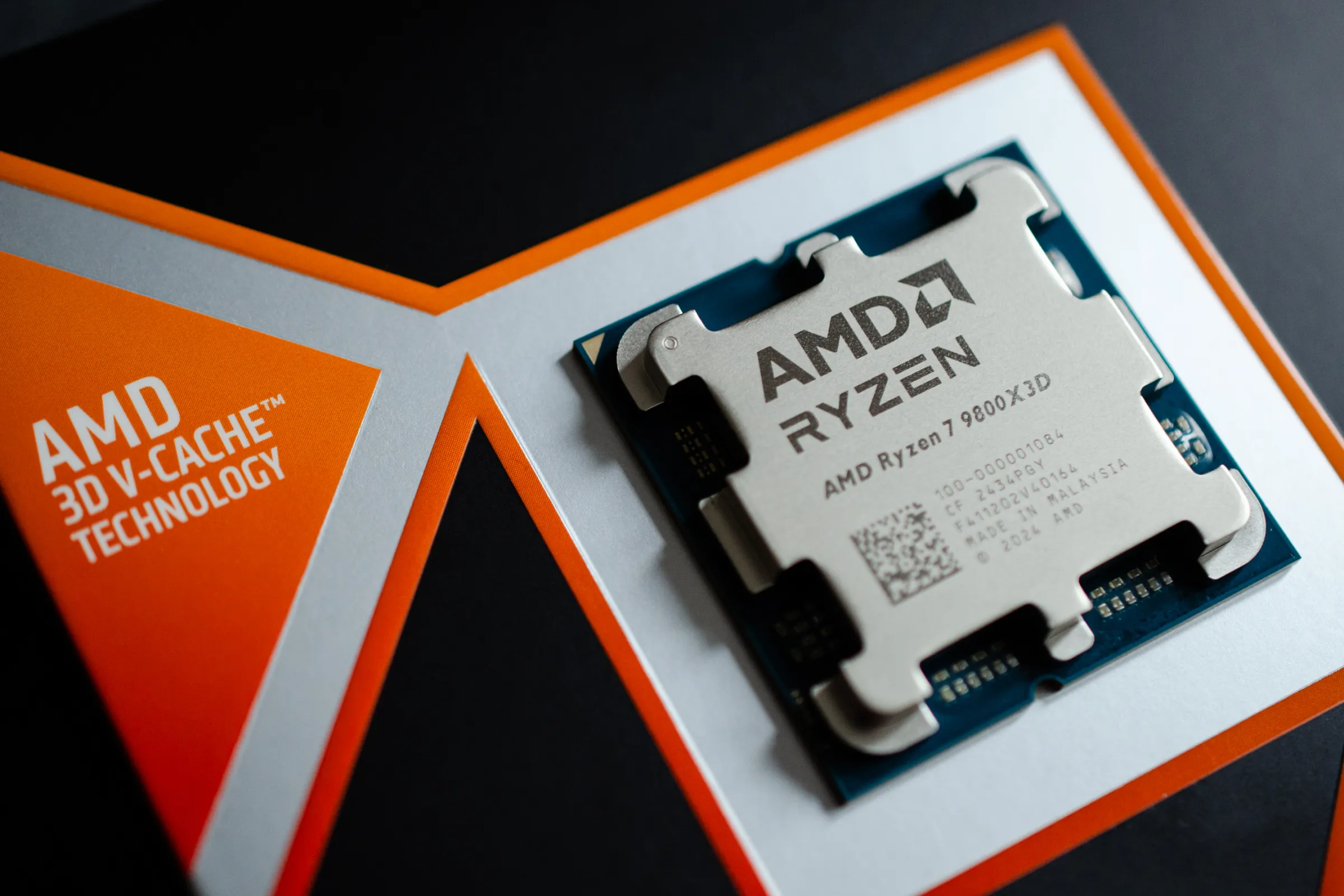 The Best Gaming CPUs In 2026 Are Led By AMD S Ryzen 7 9800X3D 247357 AMD Ryzen 7 9800X3D TWarren 0002.webp