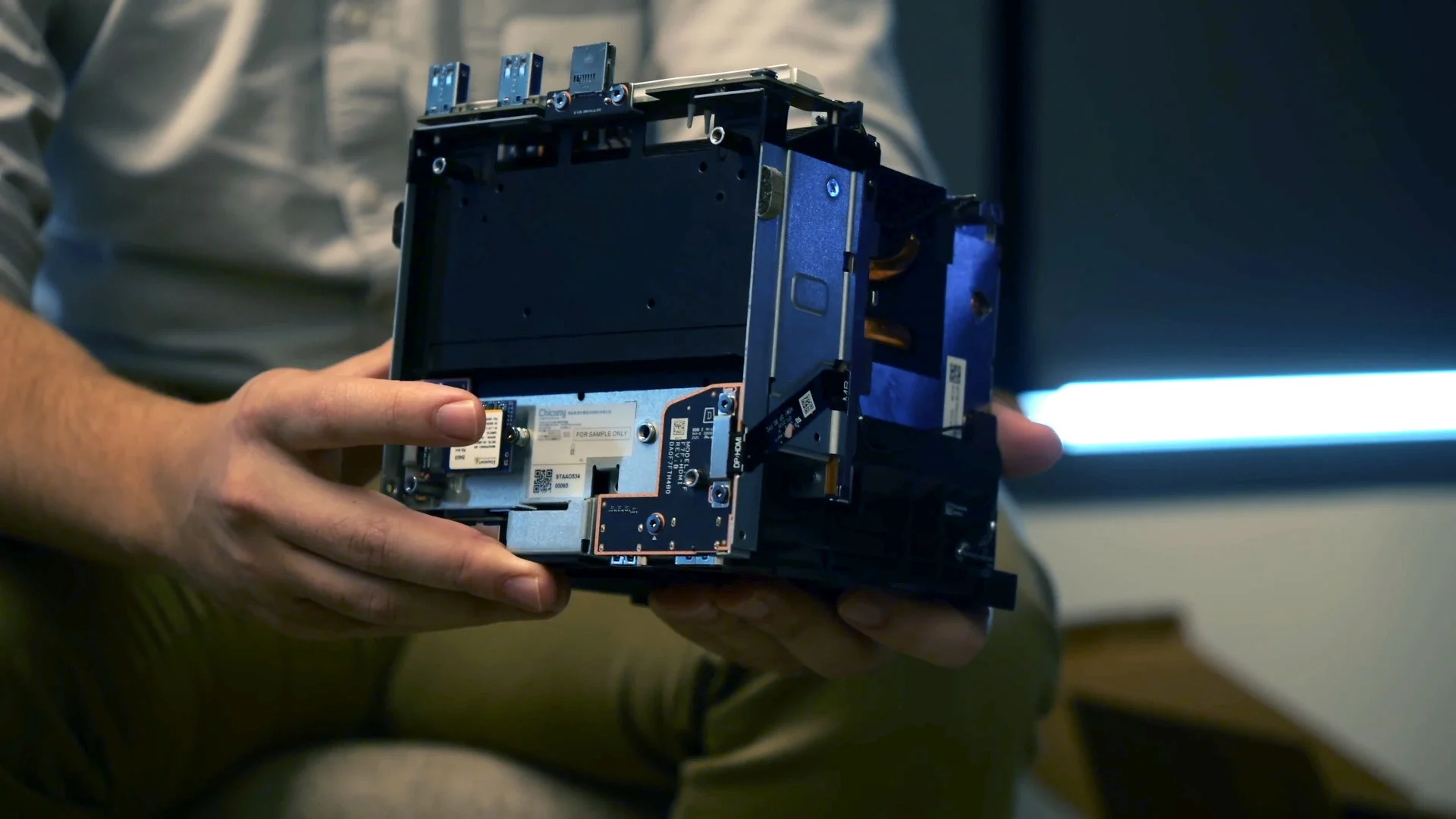 Steam Machine listing points to Navi 33 based AMD graphics for Valve’s new PC