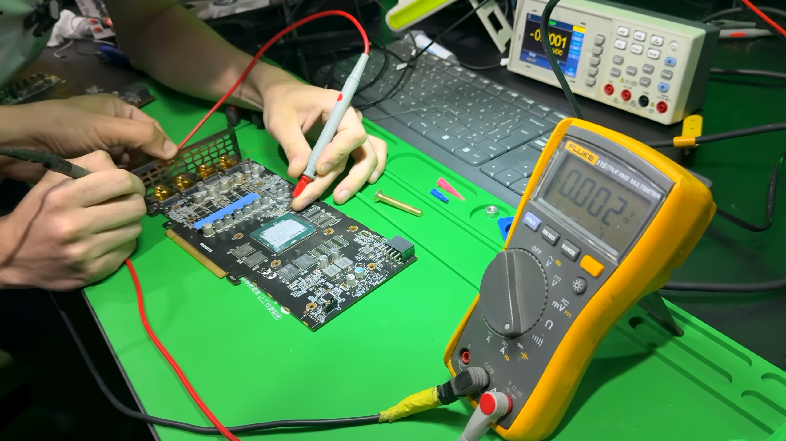 Modder Upgrades GeForce GTX 1650 To 8GB VRAM With Memory Chip Swap