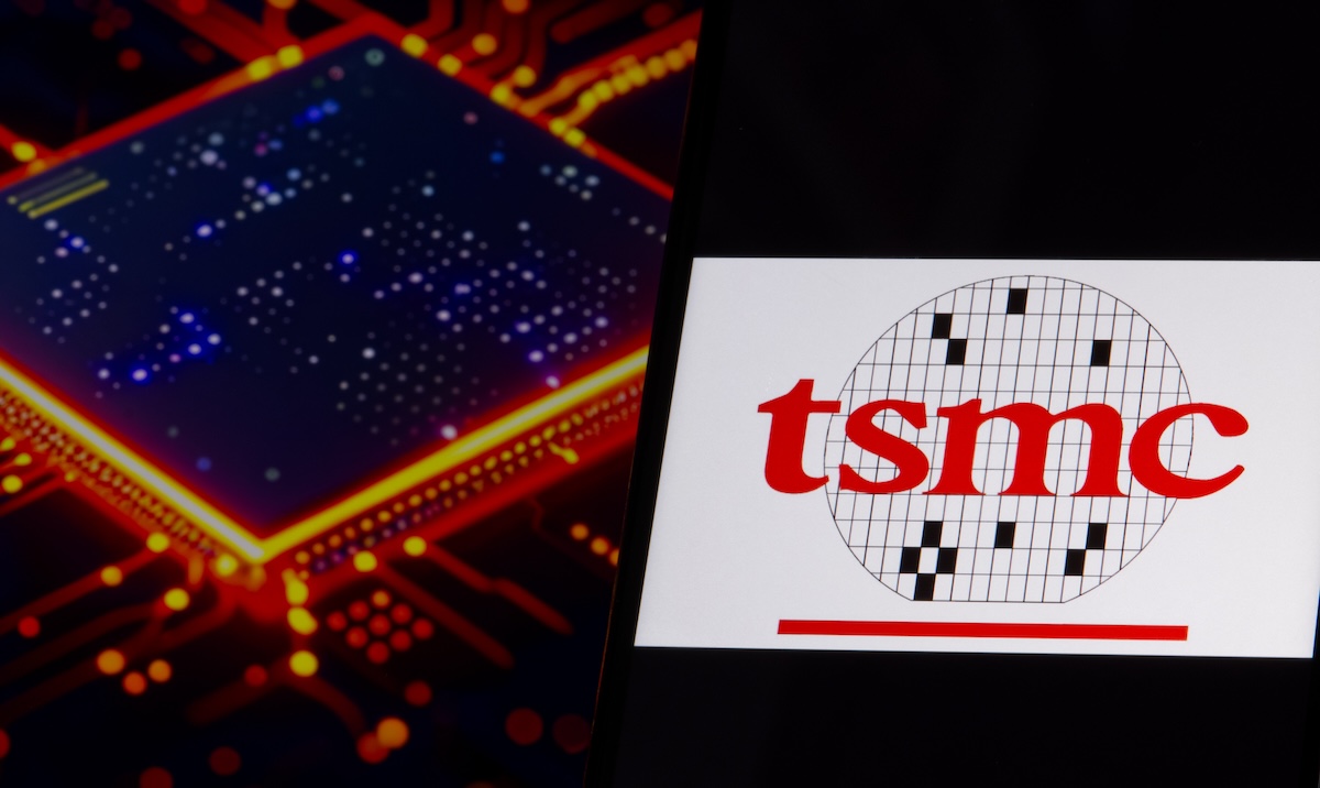 TSMC Is Testing Glass Substrates For Future CoWoS AI Chip Packaging