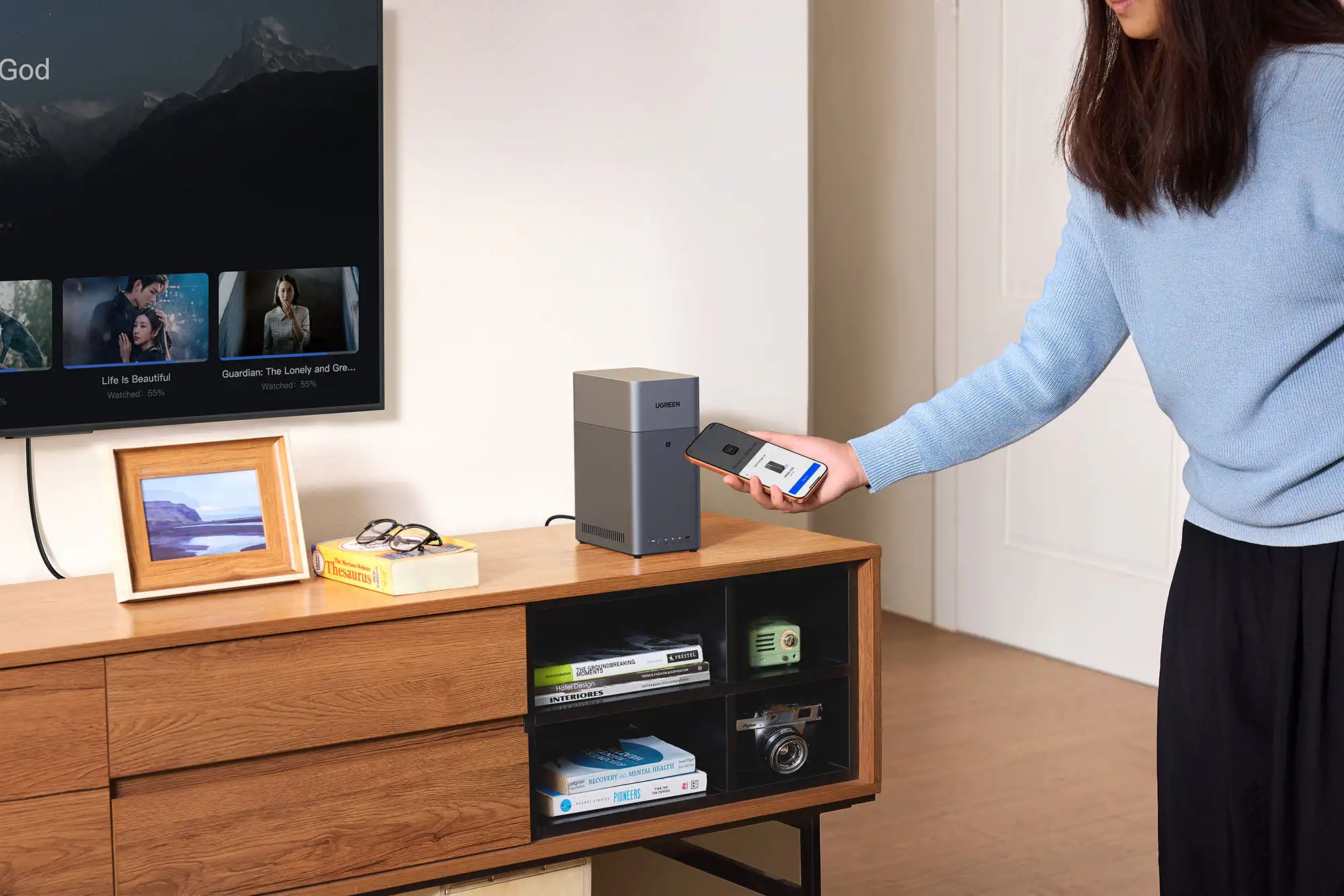 UGREEN NASync DH2300 Deal Makes Home Backups Easier for Beginners