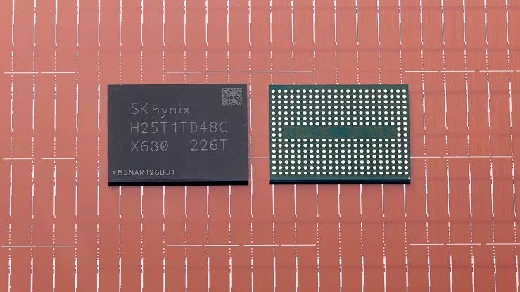 SK Hynix Prepares 375 Layer NAND as the Industry Moves Beyond Tungsten