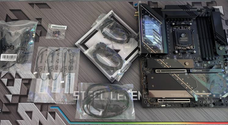 ASRock X870E Taichi White review highlights a premium AM5 motherboard for enthusiasts under $500