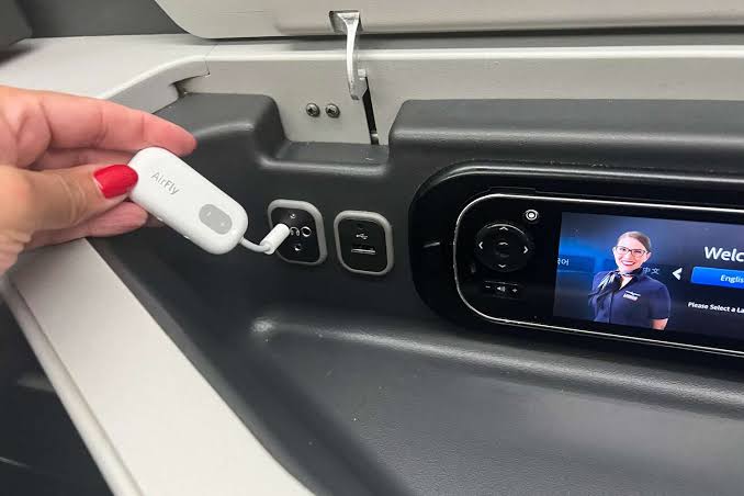 24 Travel Tech Gadgets That Can Make Your Next Trip Easier