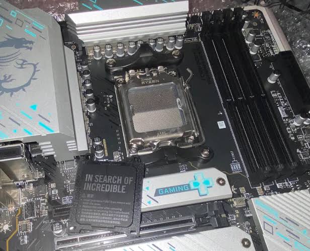 ASUS ROG Strix PSU Reportedly Returned From RMA With Safety Fuse Bypassed