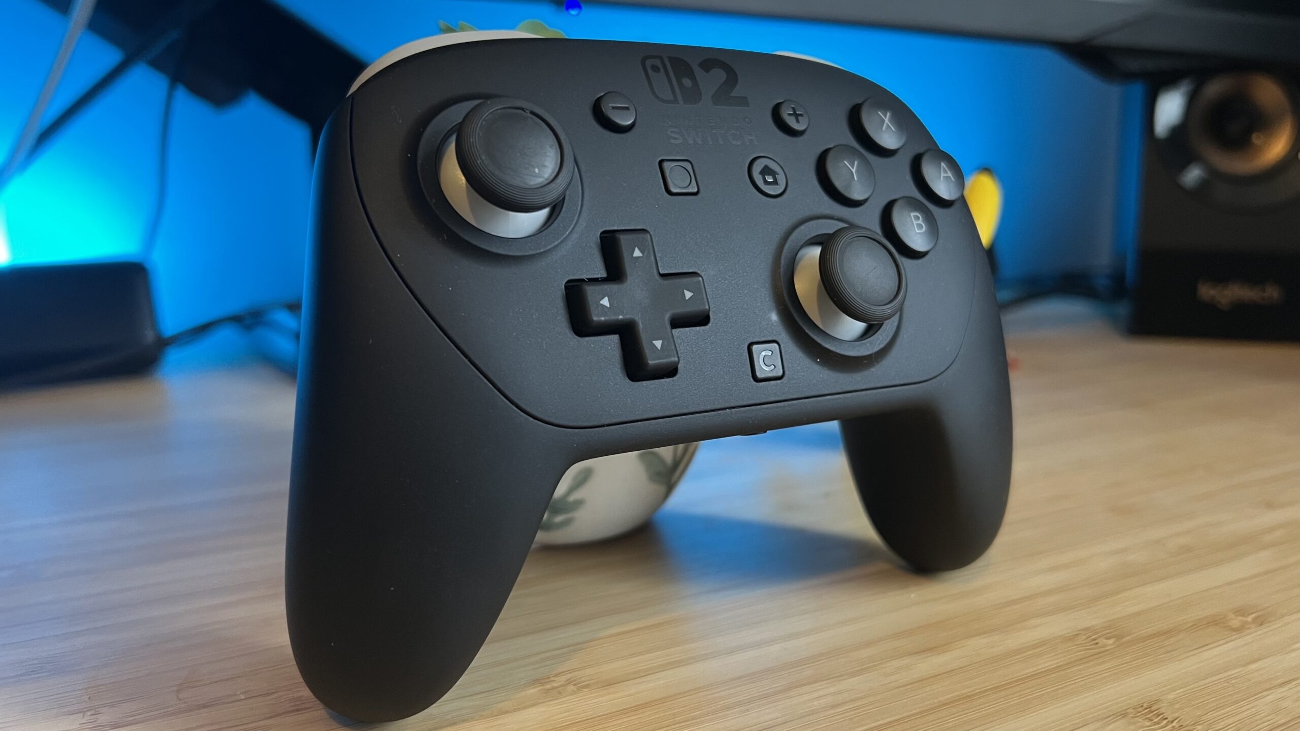 Nintendo Switch 2 Could Get a Green and Gold Zelda 40th Anniversary Pro Controller