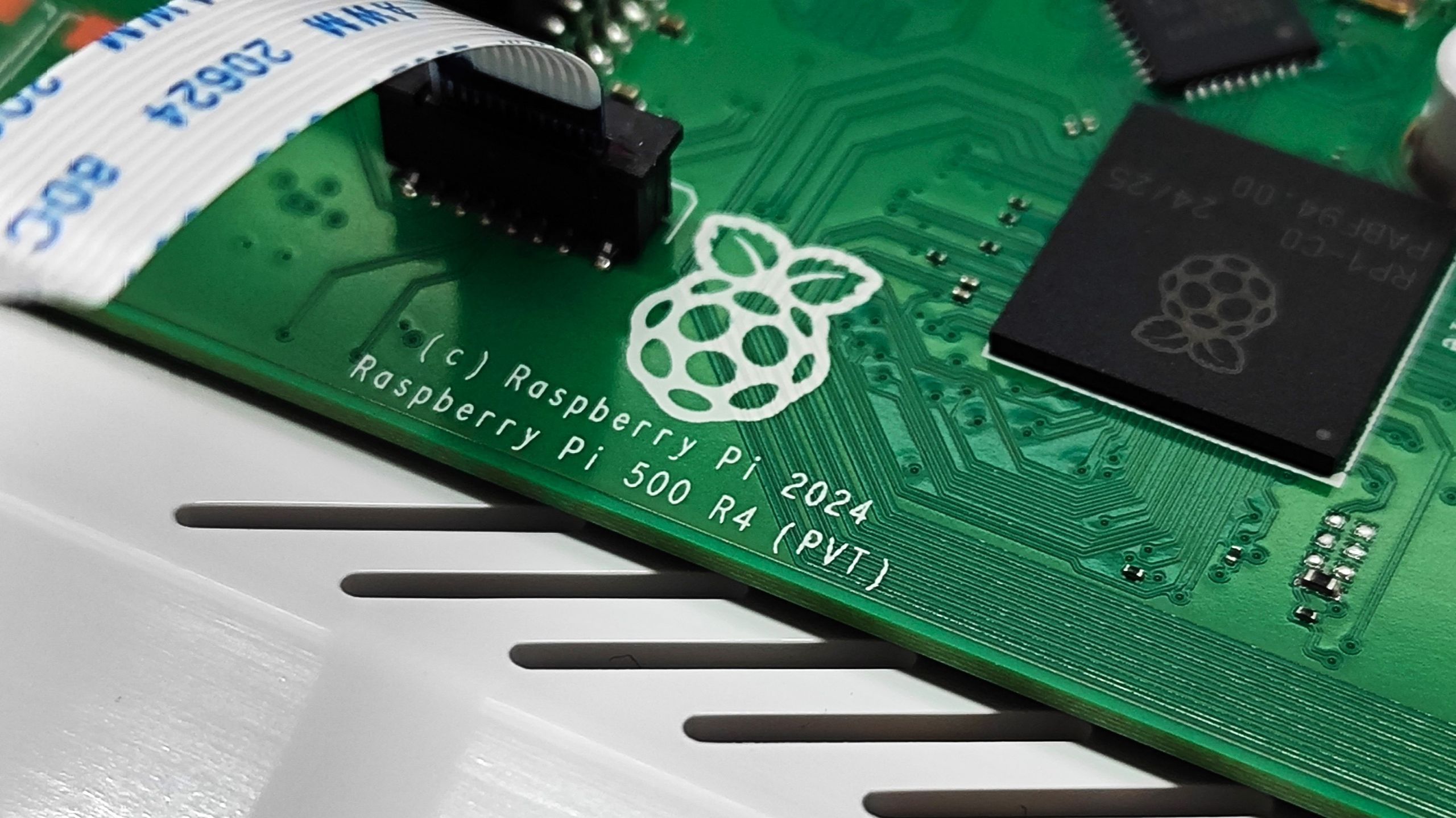 Raspberry Pi Firmware Now Locks Boards to Their Original RAM Capacity