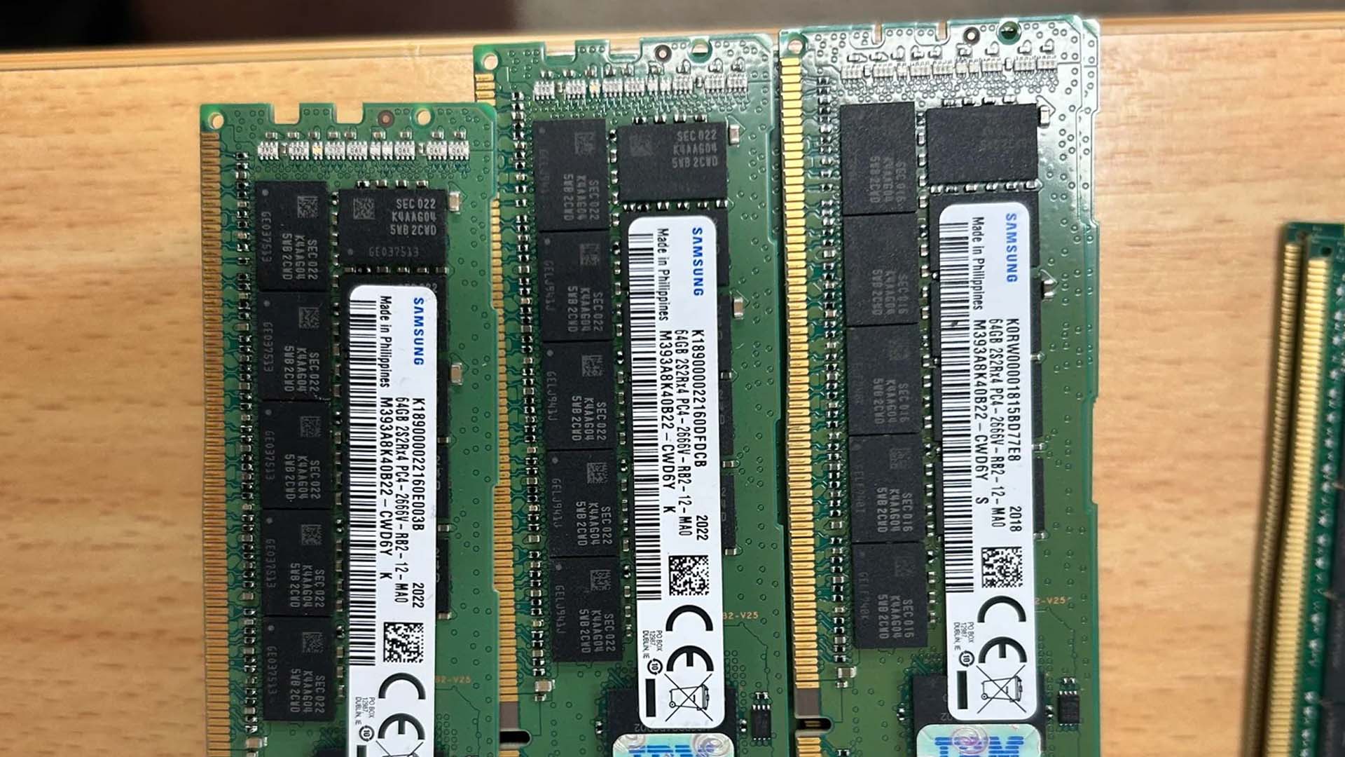 Australian Redditor Finds 1.92TB of 64GB DDR4 Server Memory Sitting in His Garage