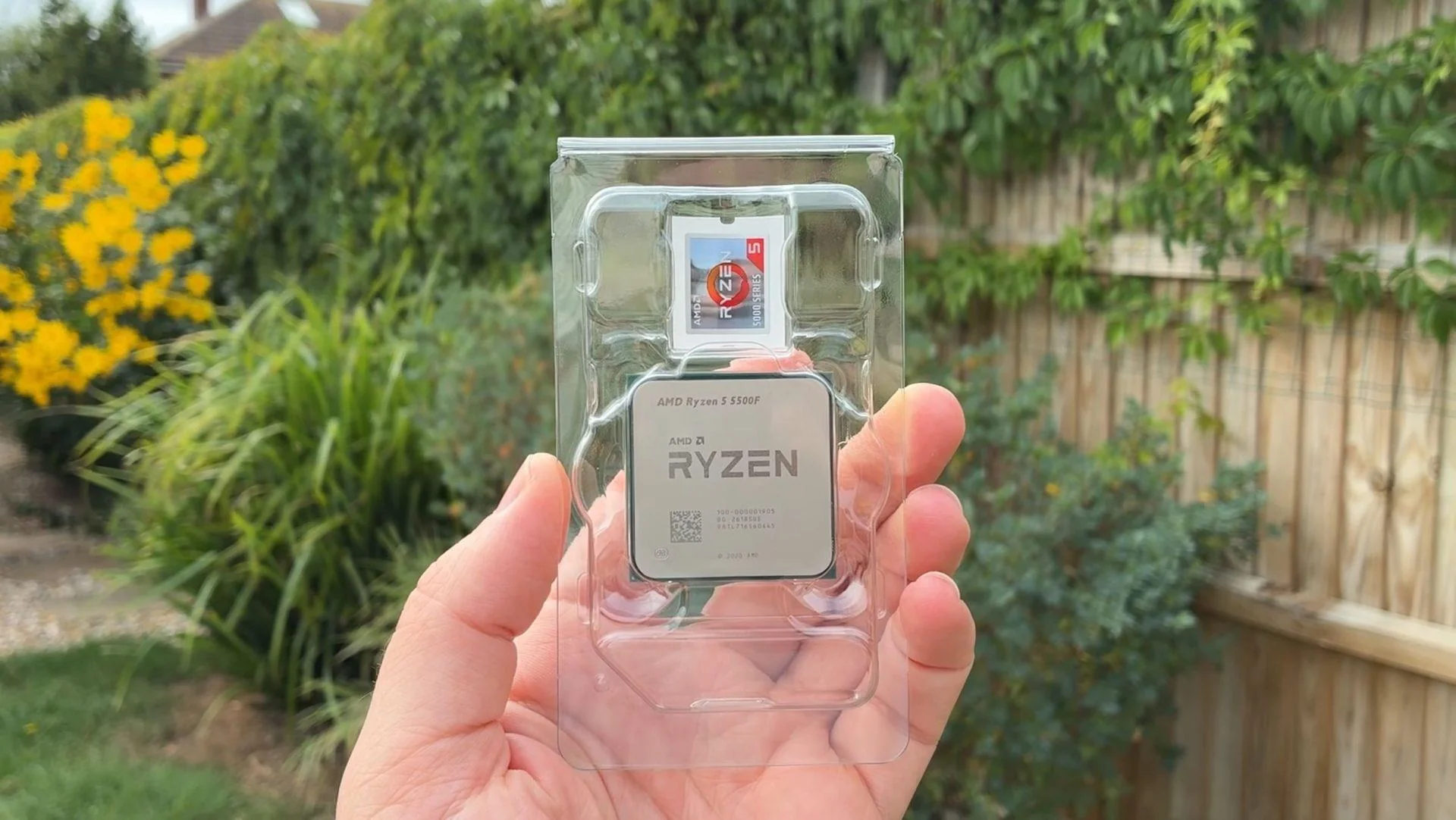 Ryzen 5 5500F Beats Ryzen 5 5500 by Up to 15% in Early Gaming Tests