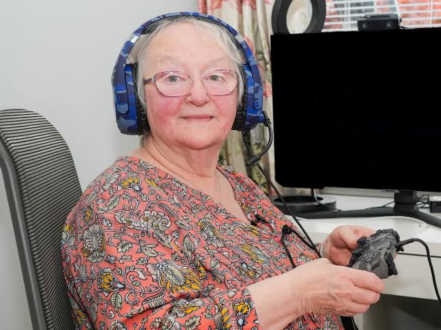 78 Year Old Grandmother Becomes Guinness World Record Fortnite Streamer