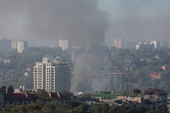 Russian Strikes Hit Ukrainian Data Centers, Disrupting Internet for About 100,000 Households